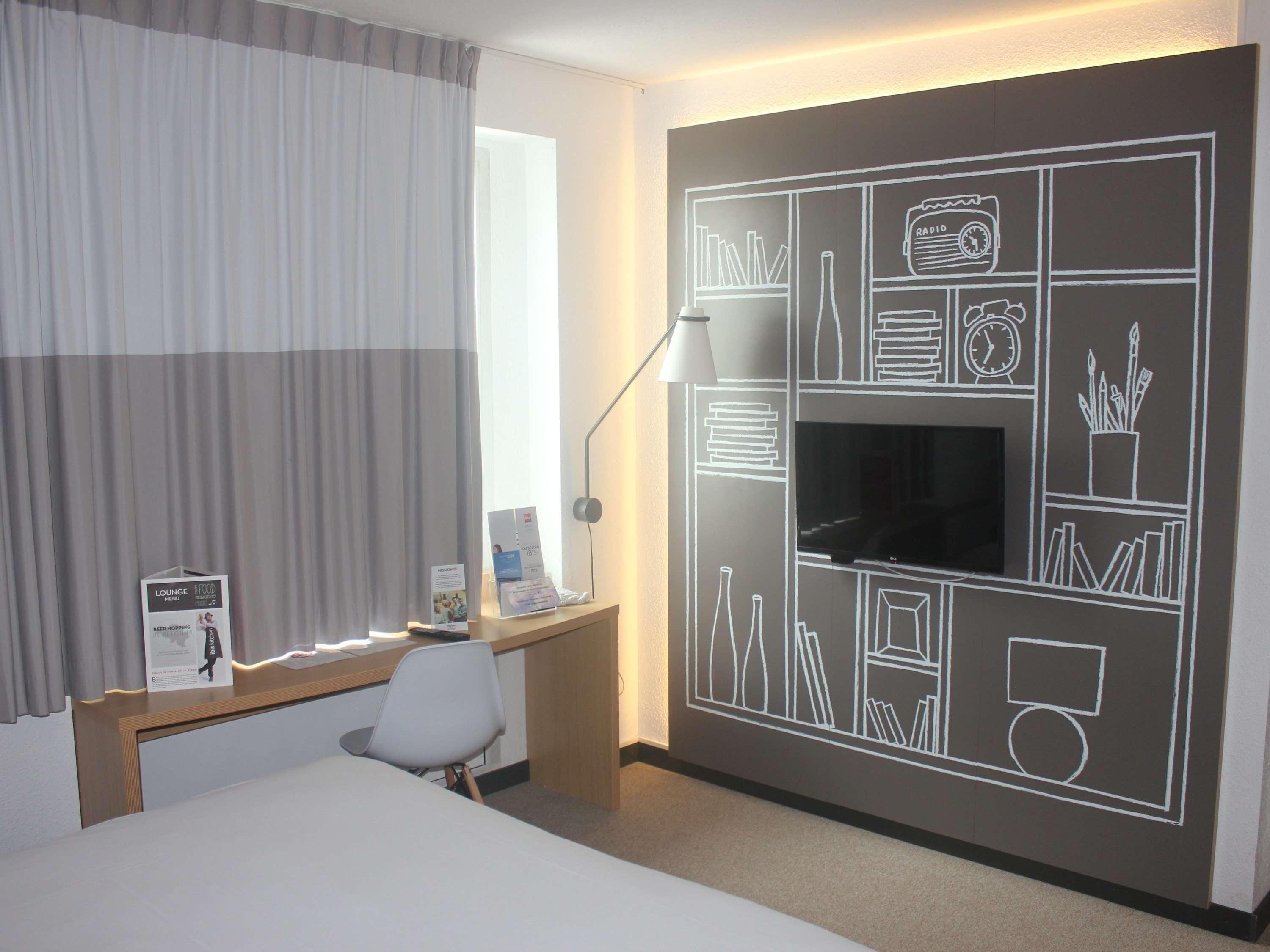 B&B Hotel Mons Gare Exterior photo