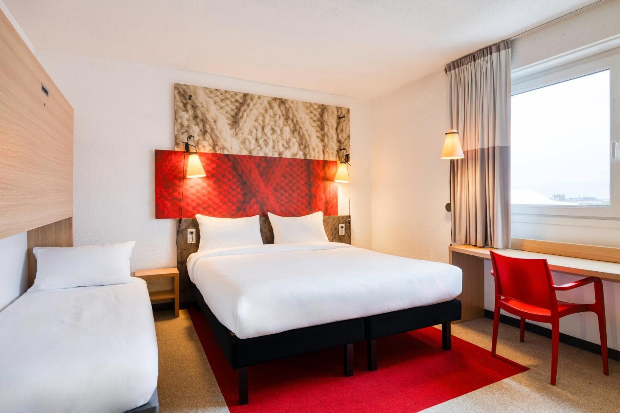 B&B Hotel Mons Gare Exterior photo