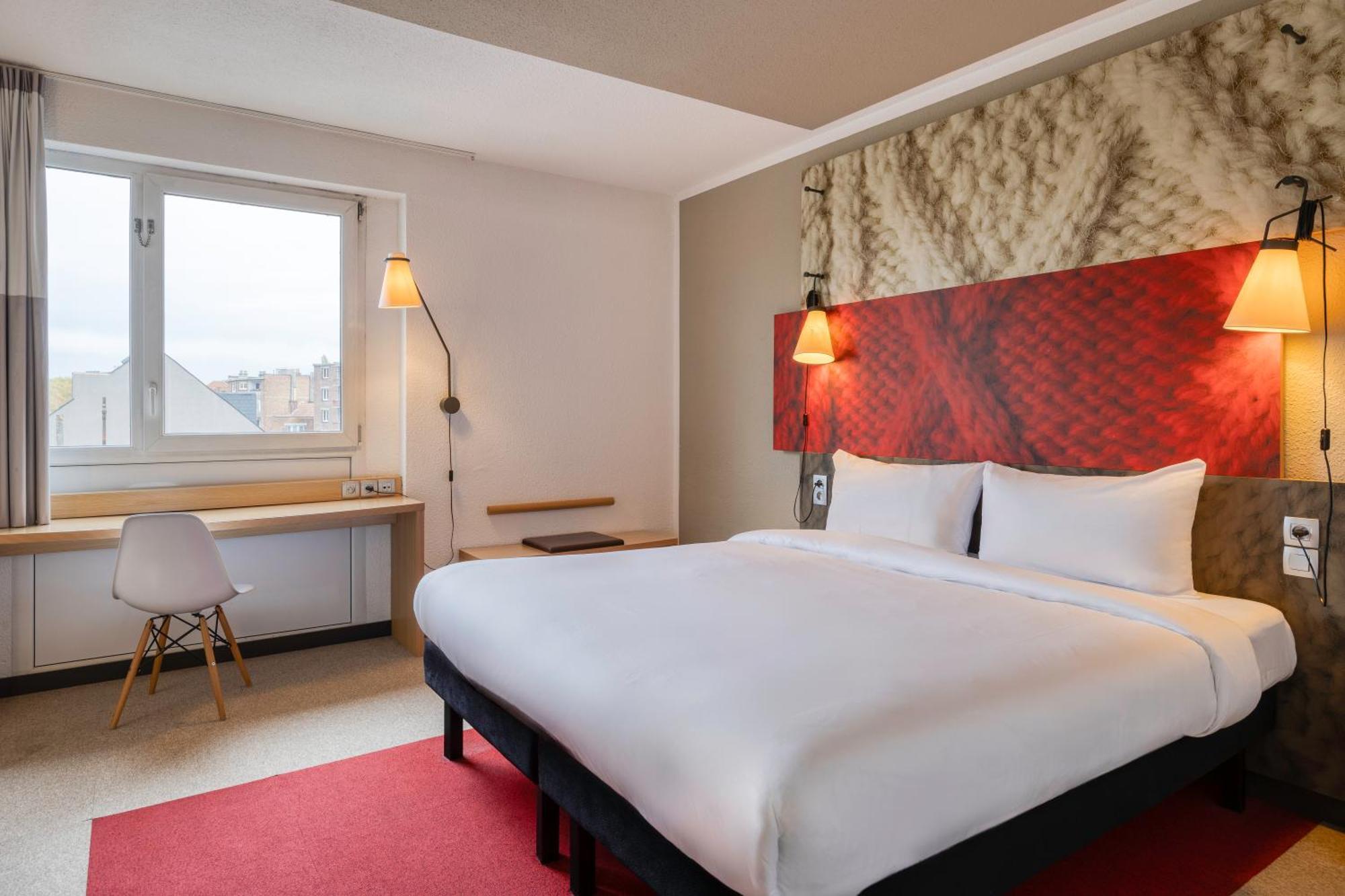 B&B Hotel Mons Gare Exterior photo